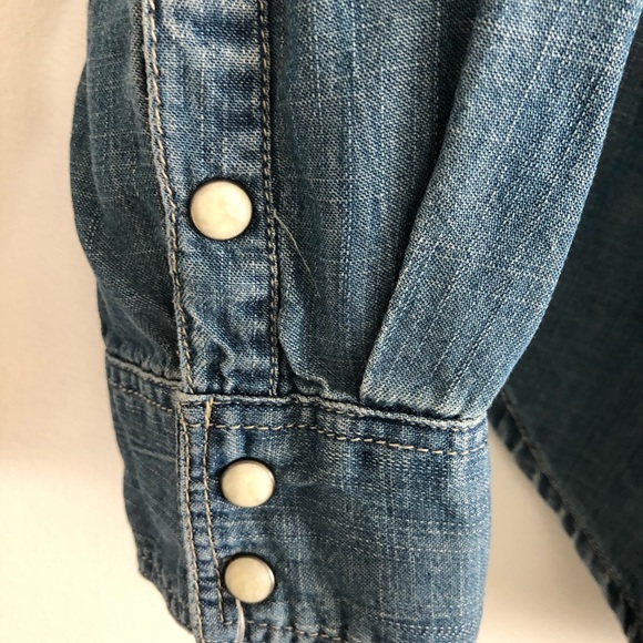 AMERICAN EAGLE Boyfriend Fit Denim Top - Picture 2 of 4